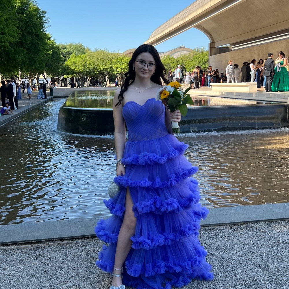 Sherri Hill Elegant Blue Ruffled Evening Gown